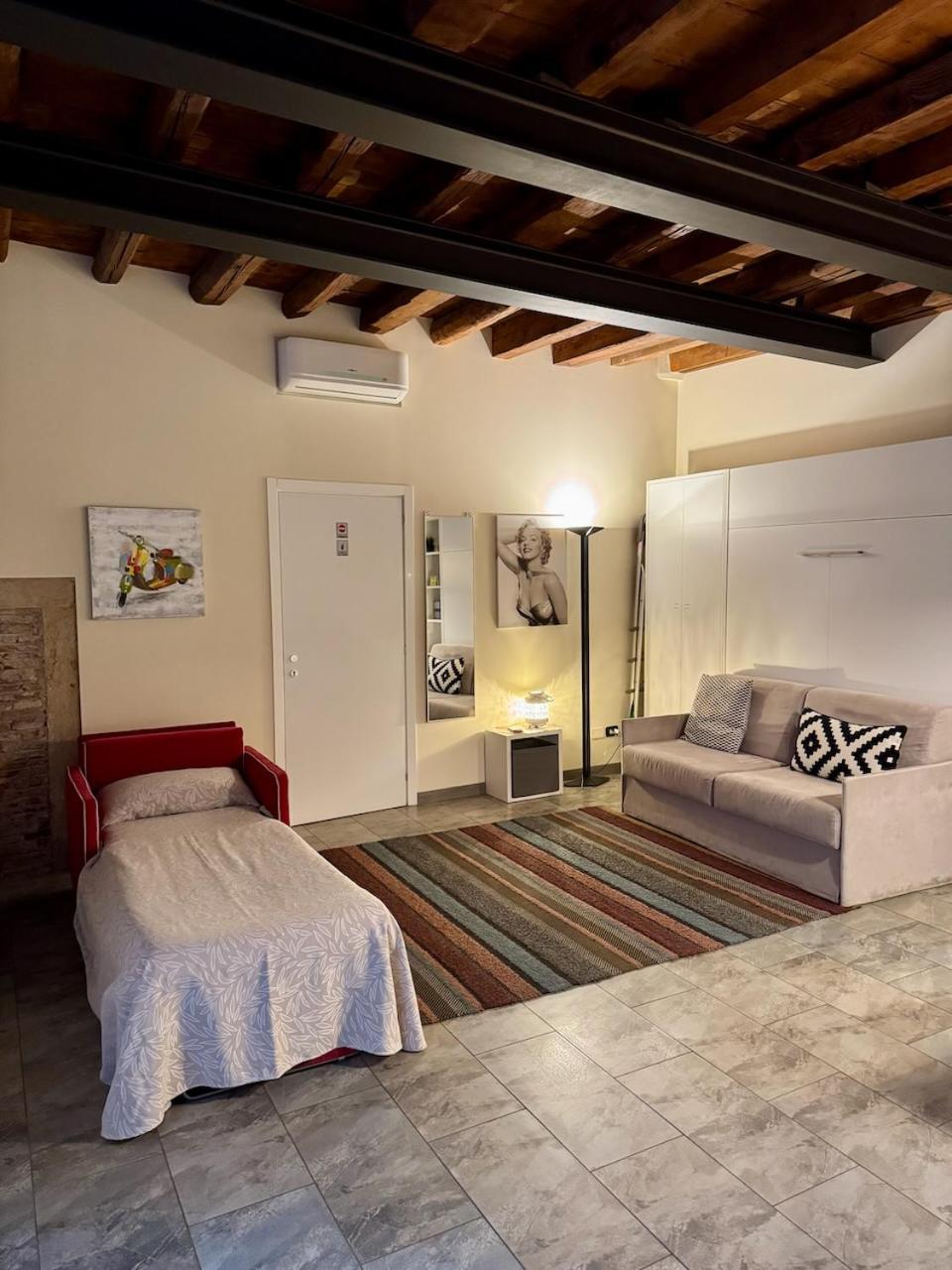 Apartament Sciesa24 Werona Zewnętrze zdjęcie